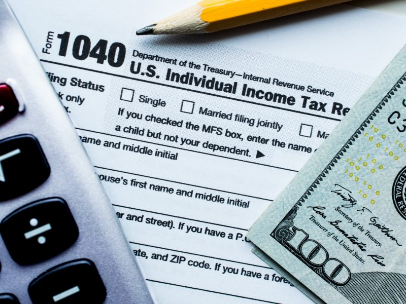 filing-taxes_t20_KvZ4m3